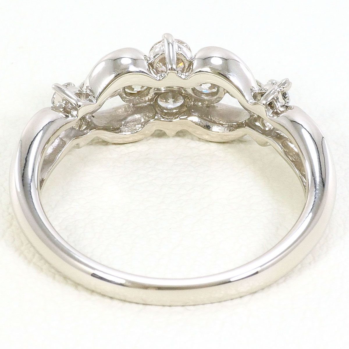 美品 POLA ポーラ ダイヤモンド プラチナリング PT900 約11号 POLA ポーラ パール デザインリング プラチナ 指輪 メレダイヤ 真珠