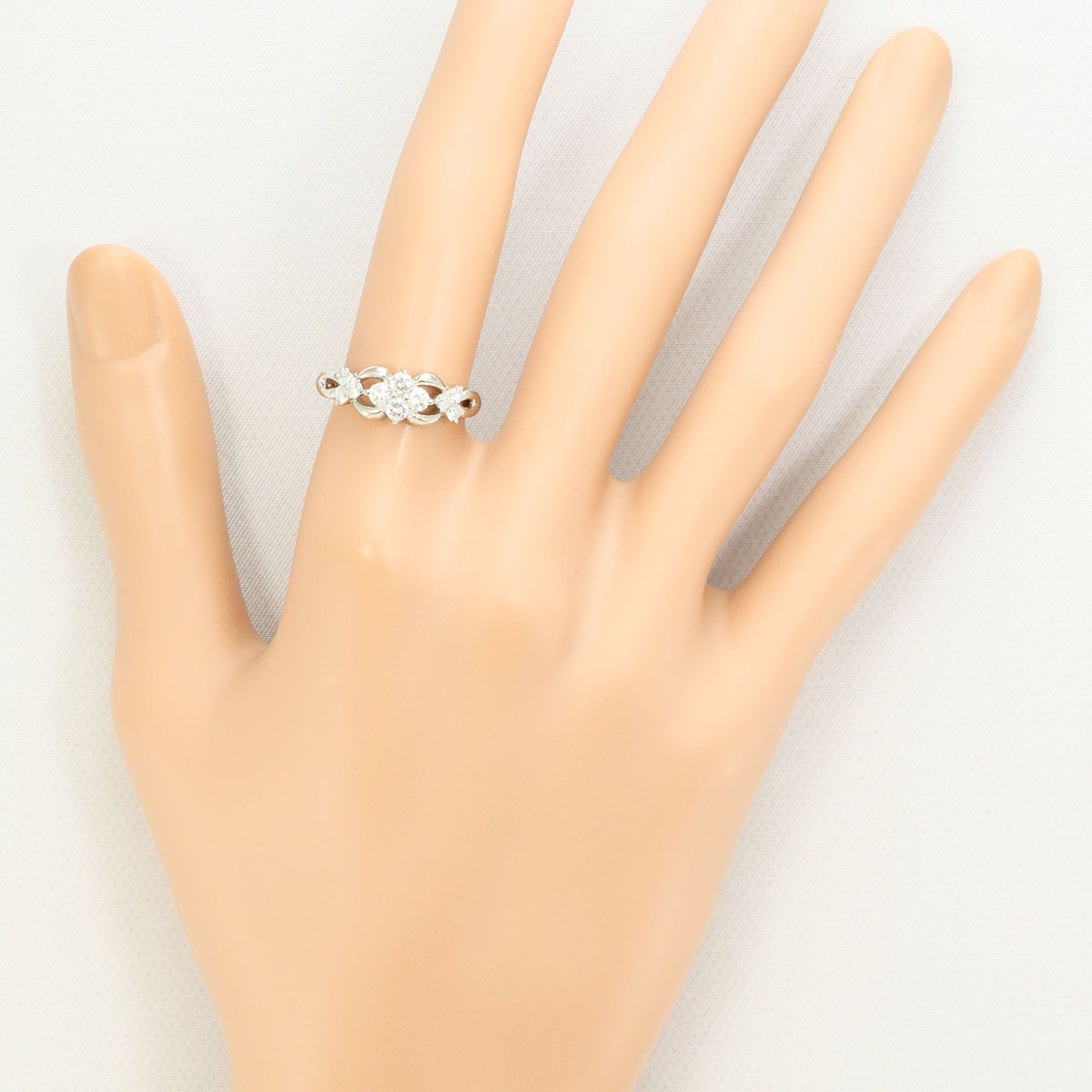 美品 POLA ポーラ ダイヤモンド プラチナリング PT900 約11号 POLA ポーラ パール デザインリング プラチナ 指輪 メレダイヤ 真珠