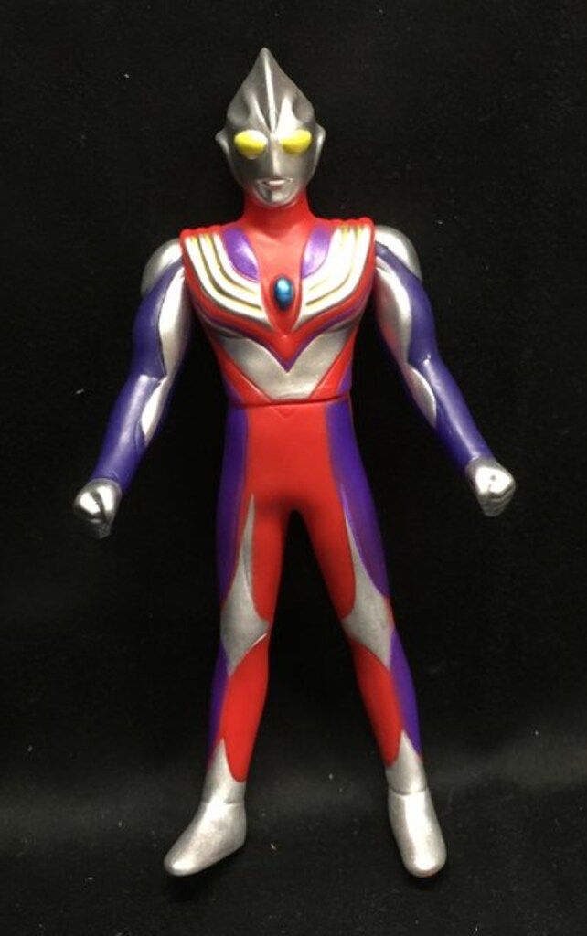 中国製 ソフビ人形 ウルトラマンティガ 220mm - メルカリ