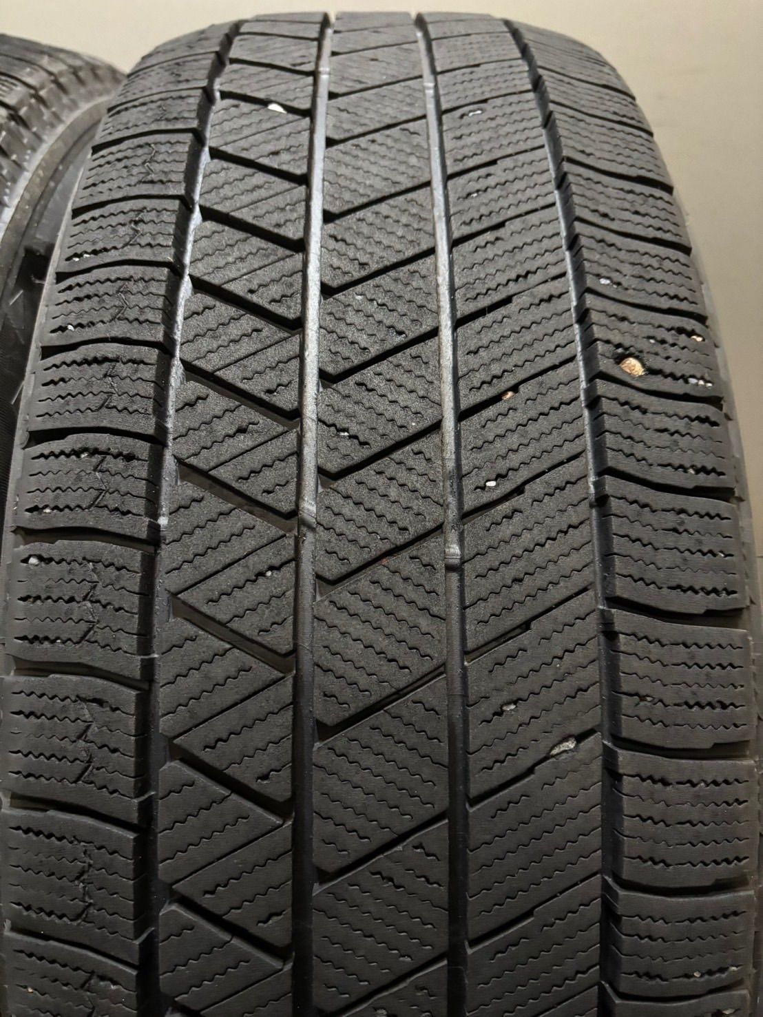 215 60 R 17 VRX 3 22年製 スタッドレス 4本 ブリヂストン ブリザック エスティマ C HR カローラクロス 南3 K 748