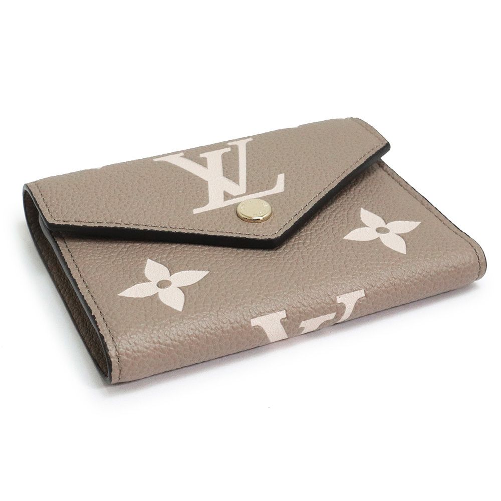 ポルトフォイユ ヴィクトリーヌ