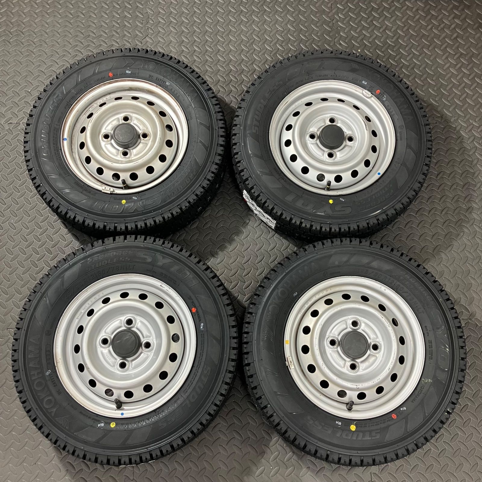 25年製 タイヤ 145 80 R 12 78 N LT ヨコハマ SY 01 スズキ キャリィ エブリィ スタッドレスタイヤ 冬タイヤ 1204 E