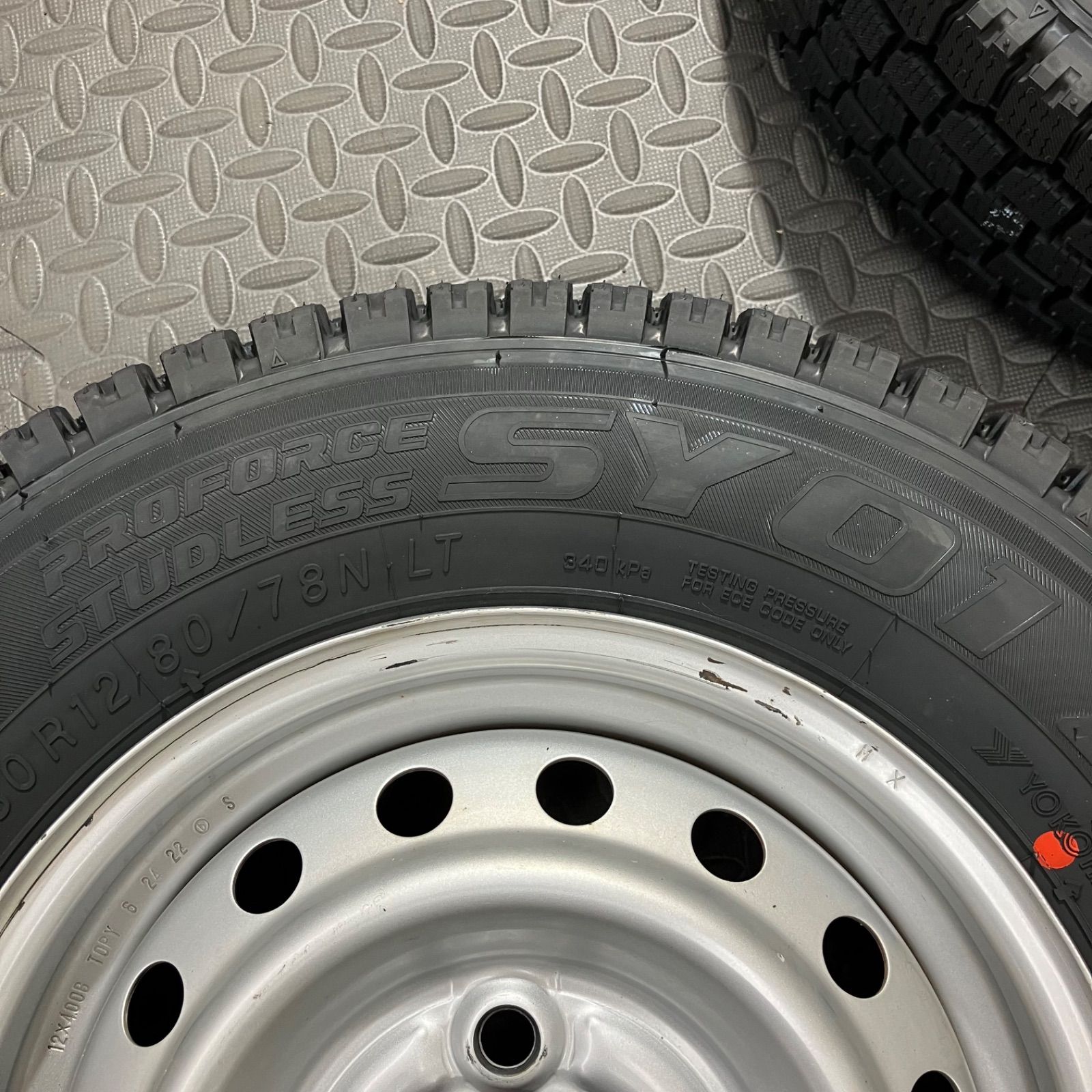 エブリィ スタッドレスタイヤ