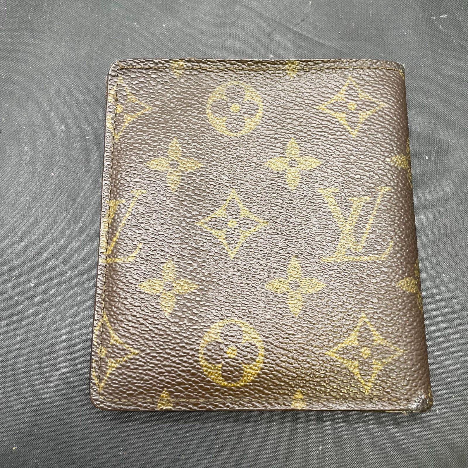 ルイヴィトン モノグラム 財布 B25093574