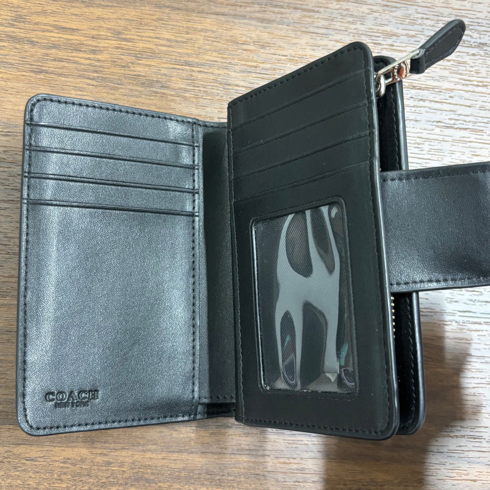 ミディアムコーナージップウォレット