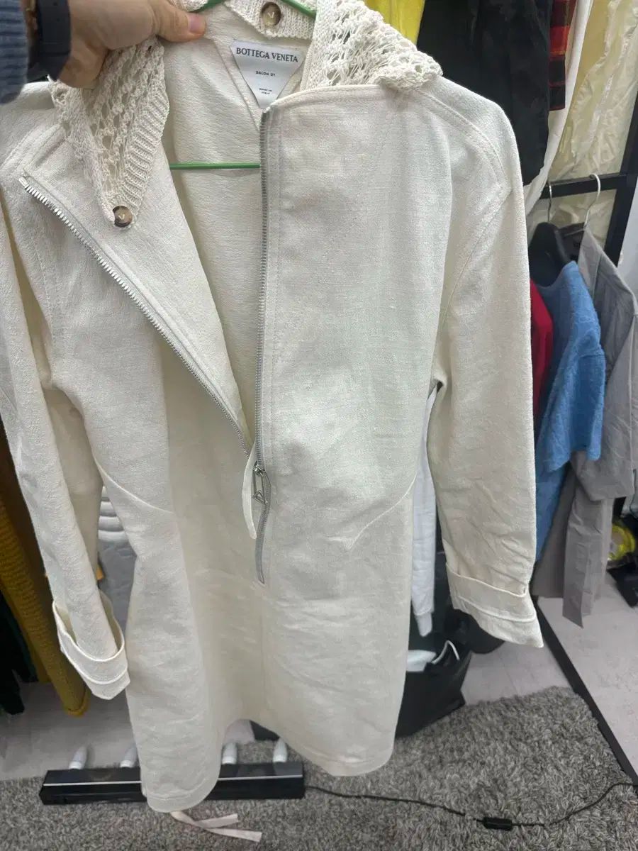 ボッテガ ヴェネタ アイボリー ONE PIECE