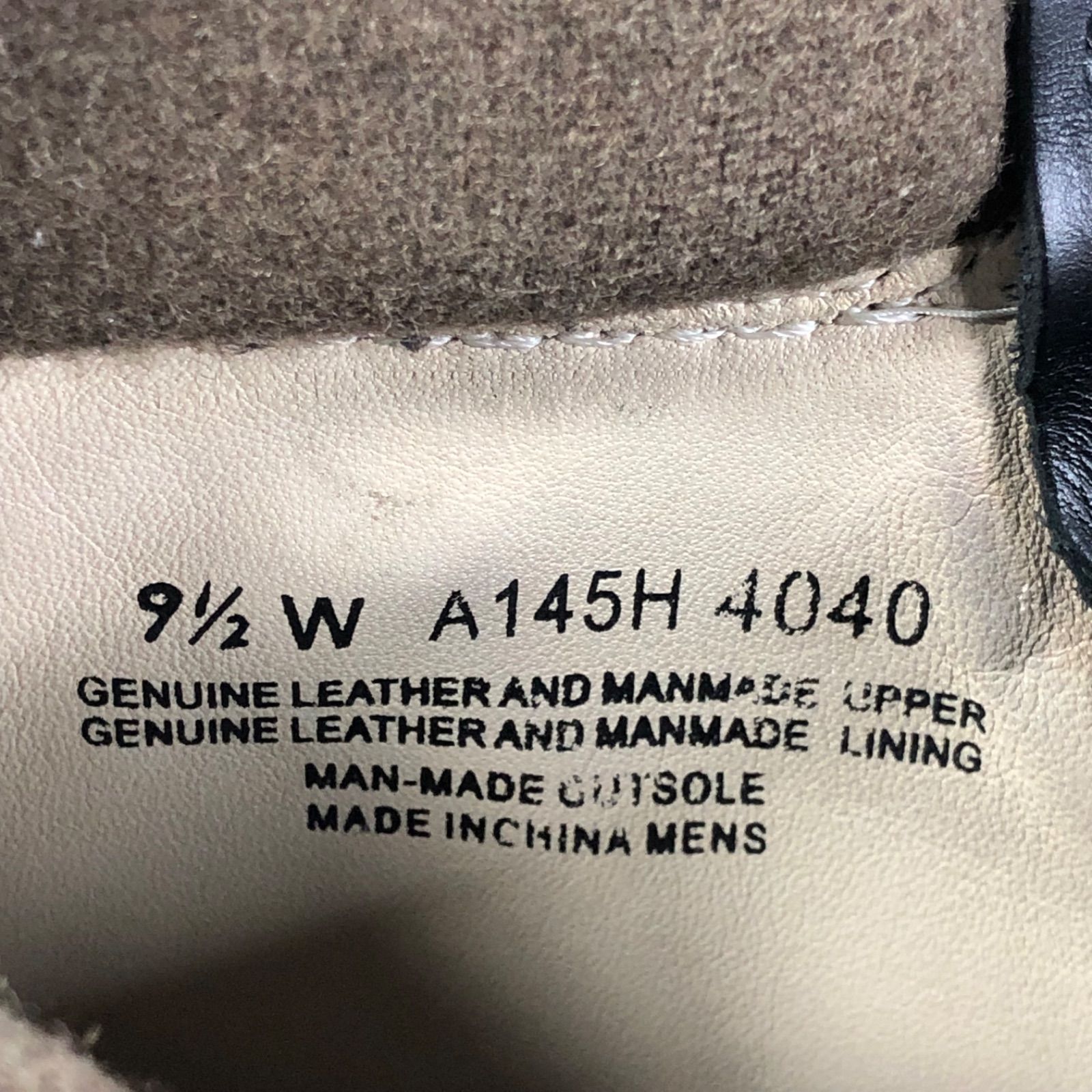 ミドルカット レザーブーツ