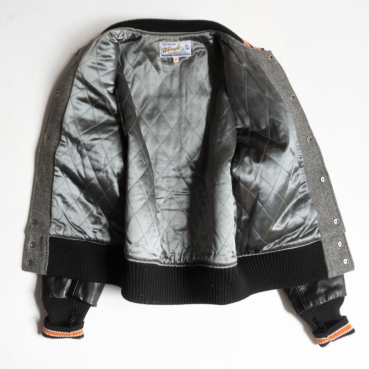 美品】WHITESVILLE【フルデコ レザースリーブ スタジャン】38