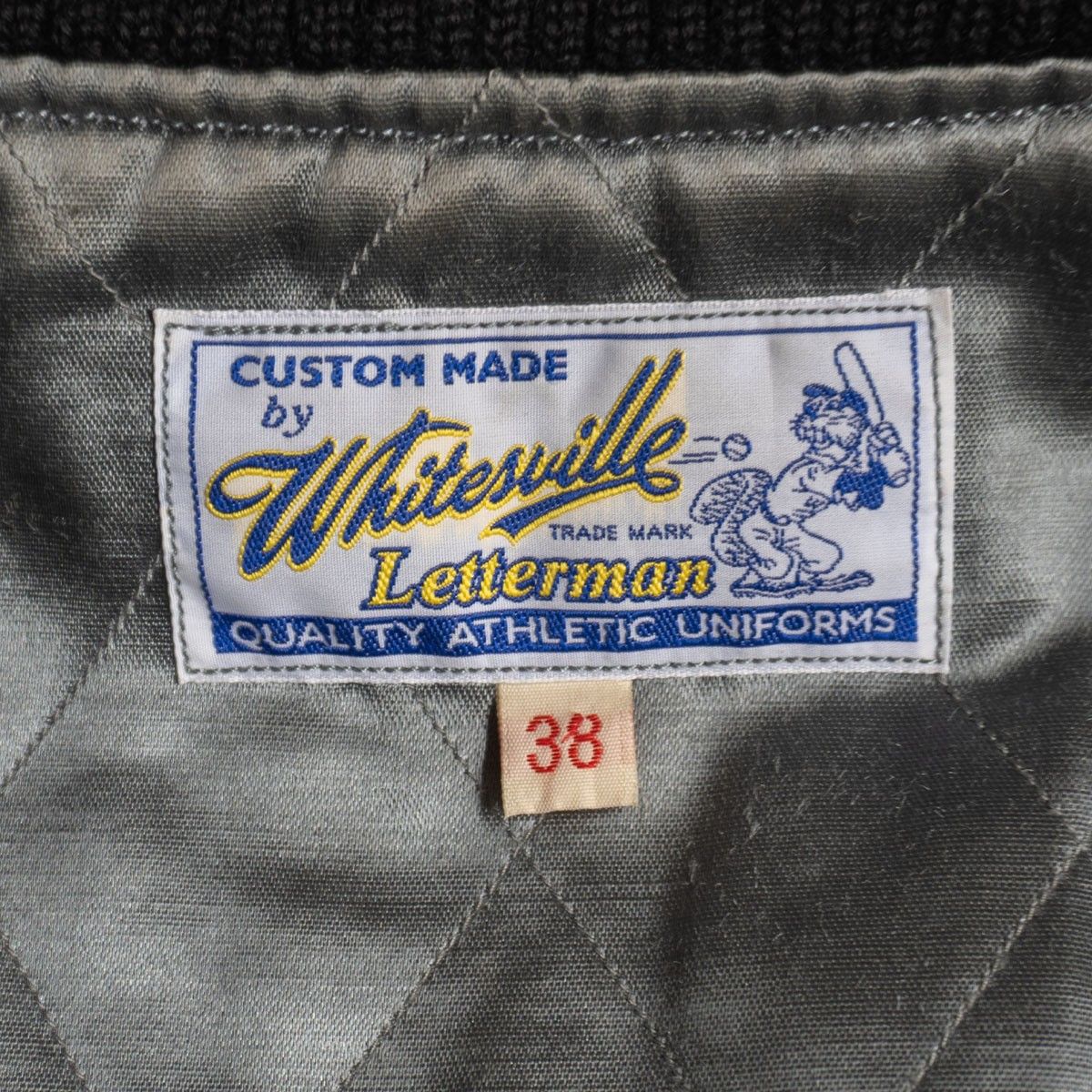 美品】WHITESVILLE【フルデコ レザースリーブ スタジャン】38  