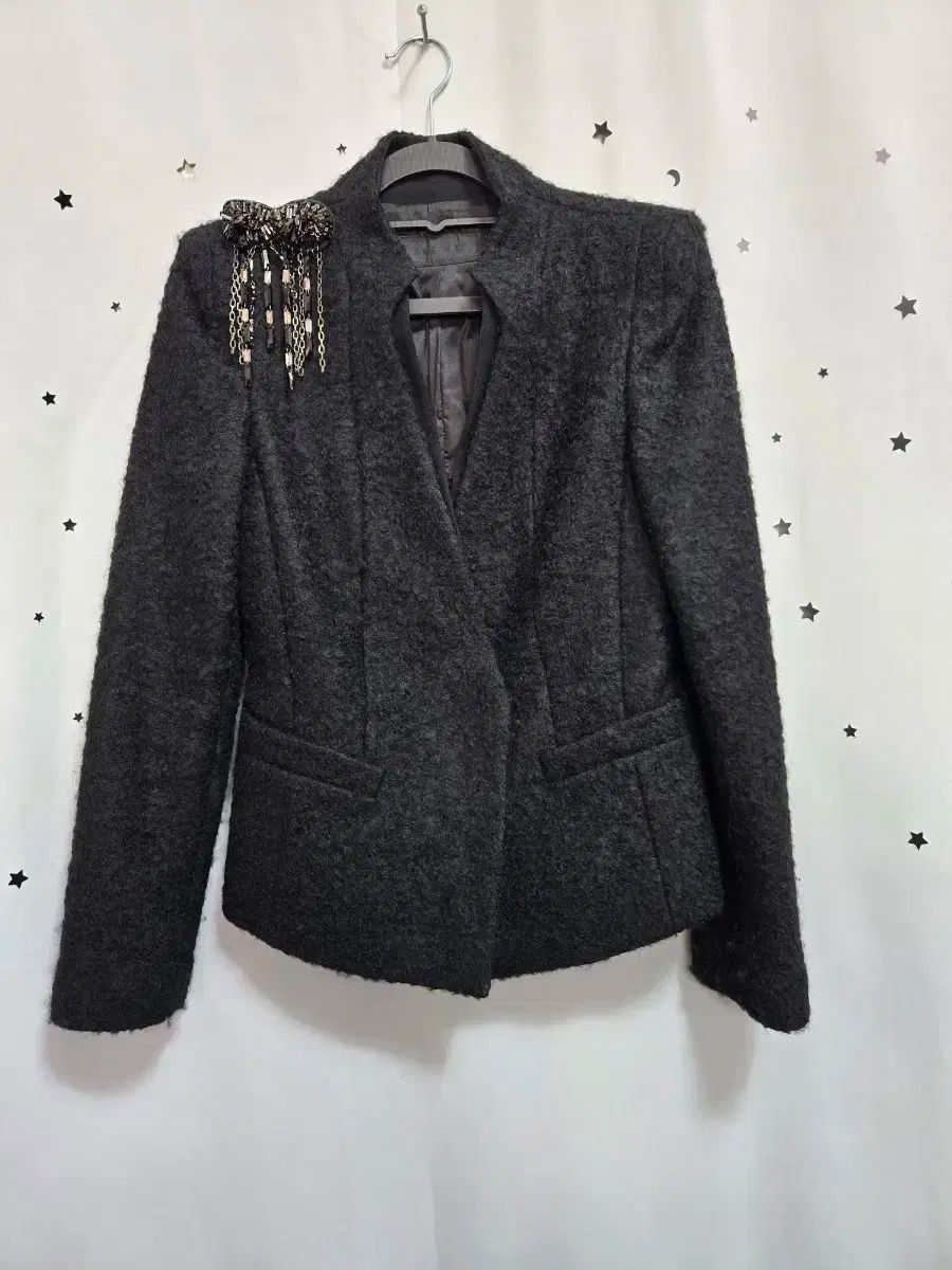 マイン ブラック ウール ジャケット ブローチ 装飾 82