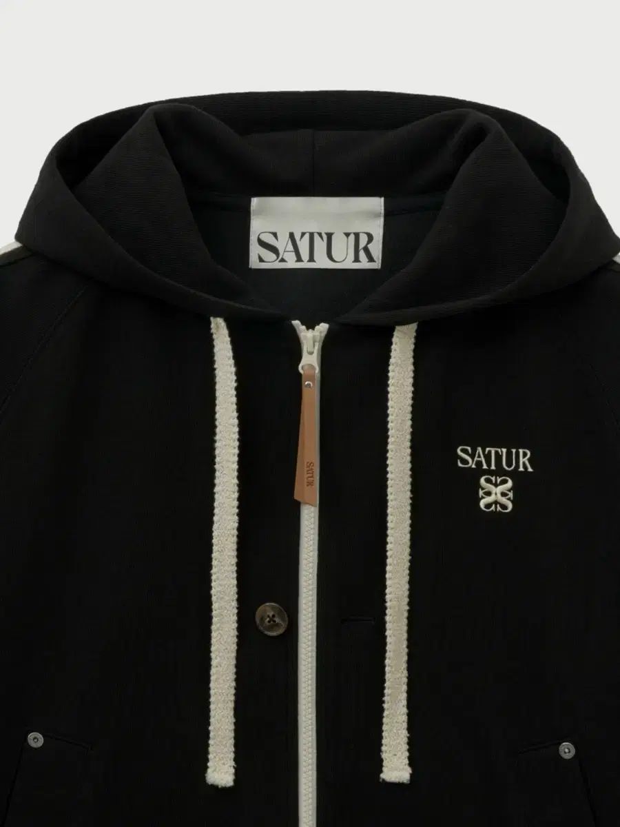 SATUR セター ローテン フード ジップアップ ブラック M