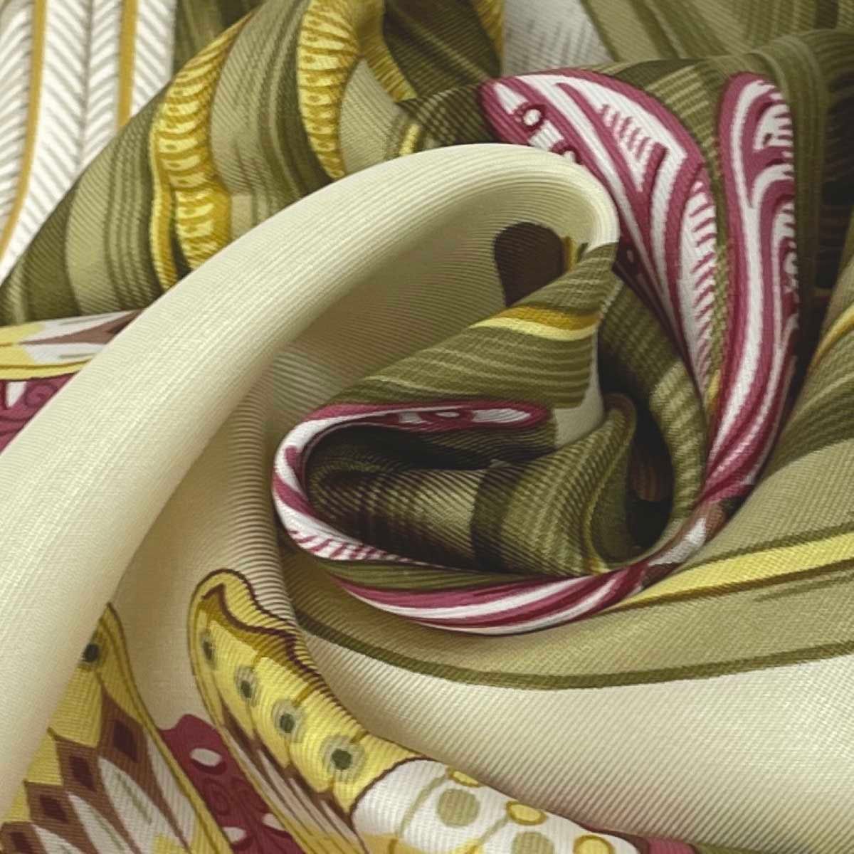 Salvatore Ferragamo サルヴァトーレフェラガモ スカーフ 鷺/昆虫/蛙