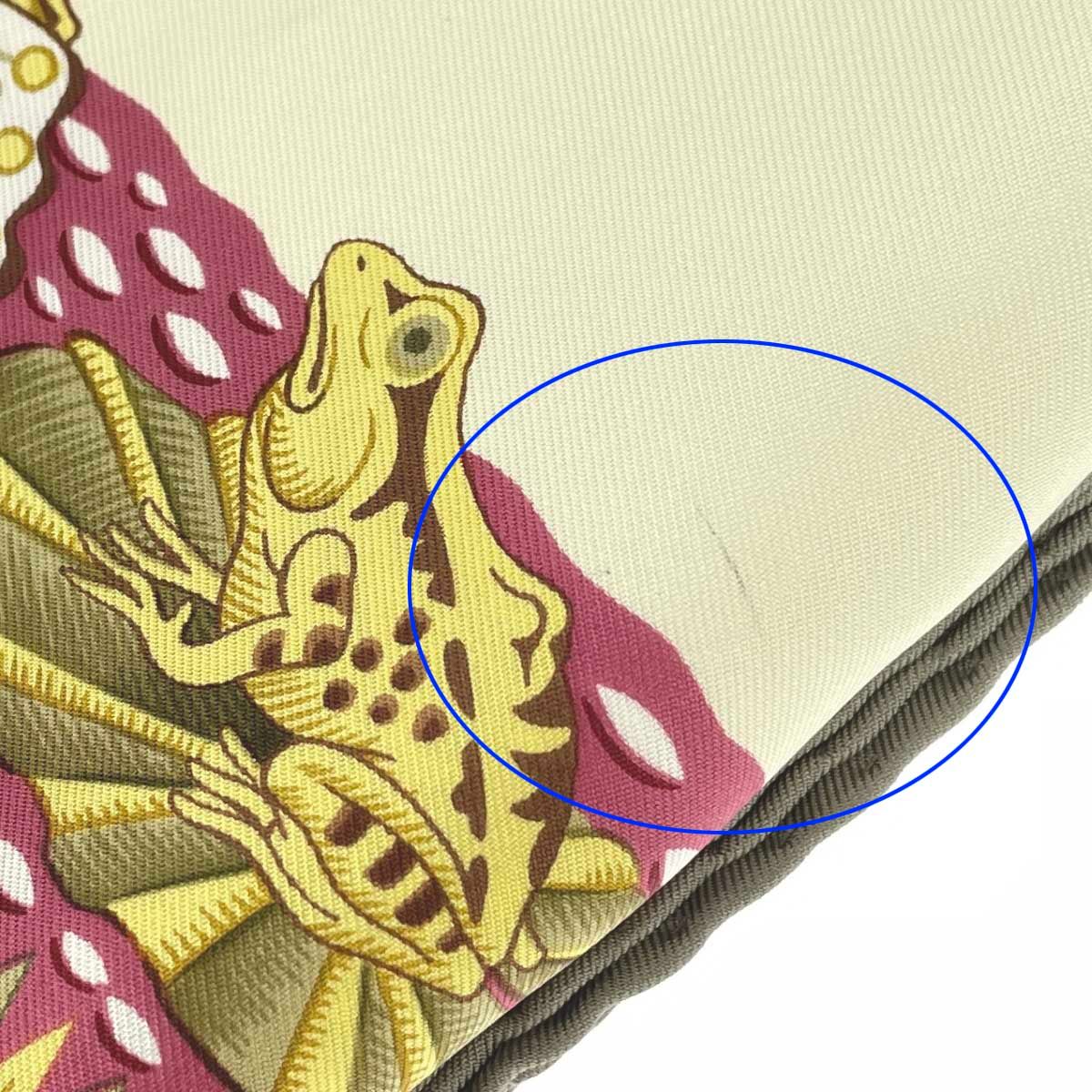 Salvatore Ferragamo サルヴァトーレフェラガモ スカーフ 鷺/昆虫/蛙