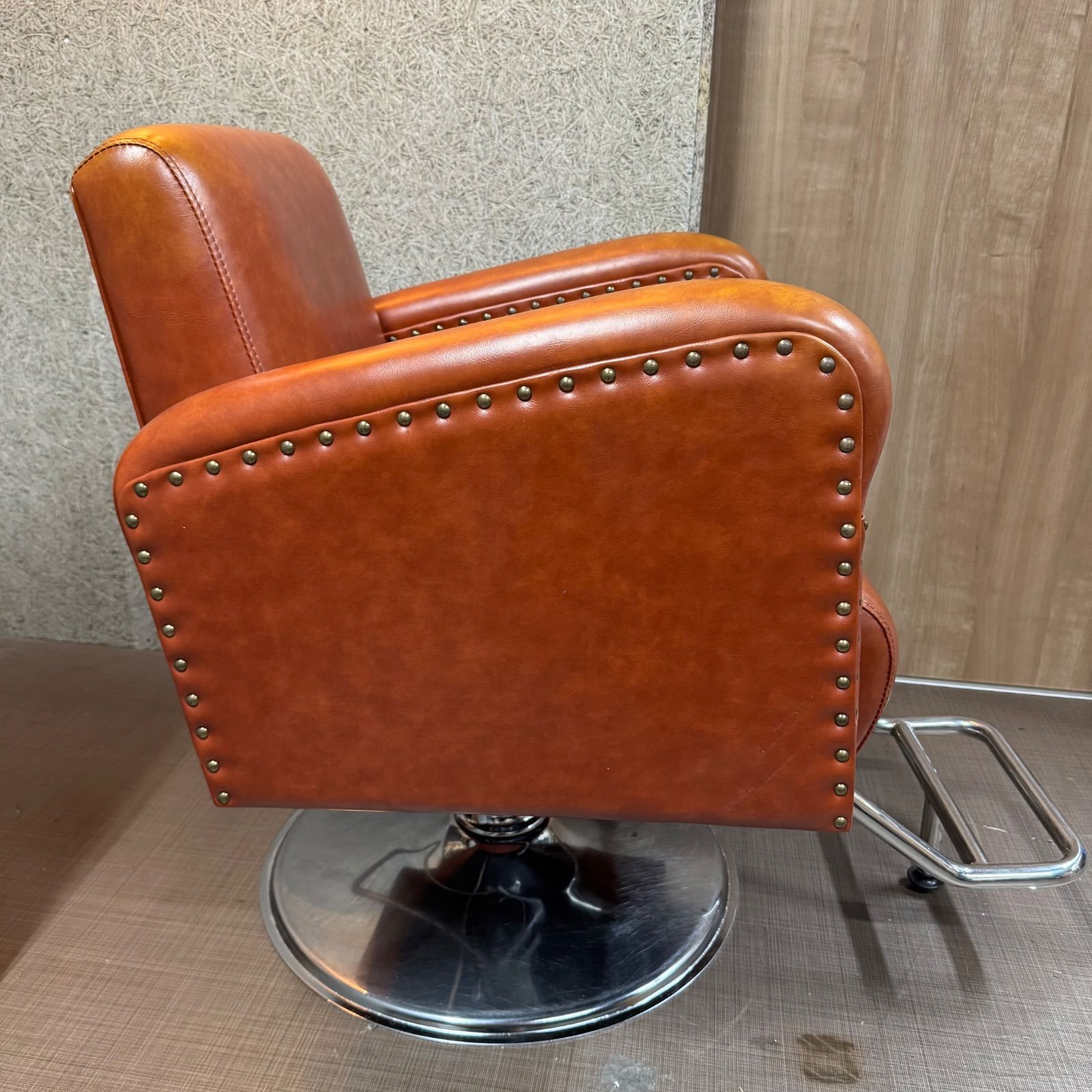 中古】マテリ スタイリングチェア mateli 一脚のみです！理美容室に 