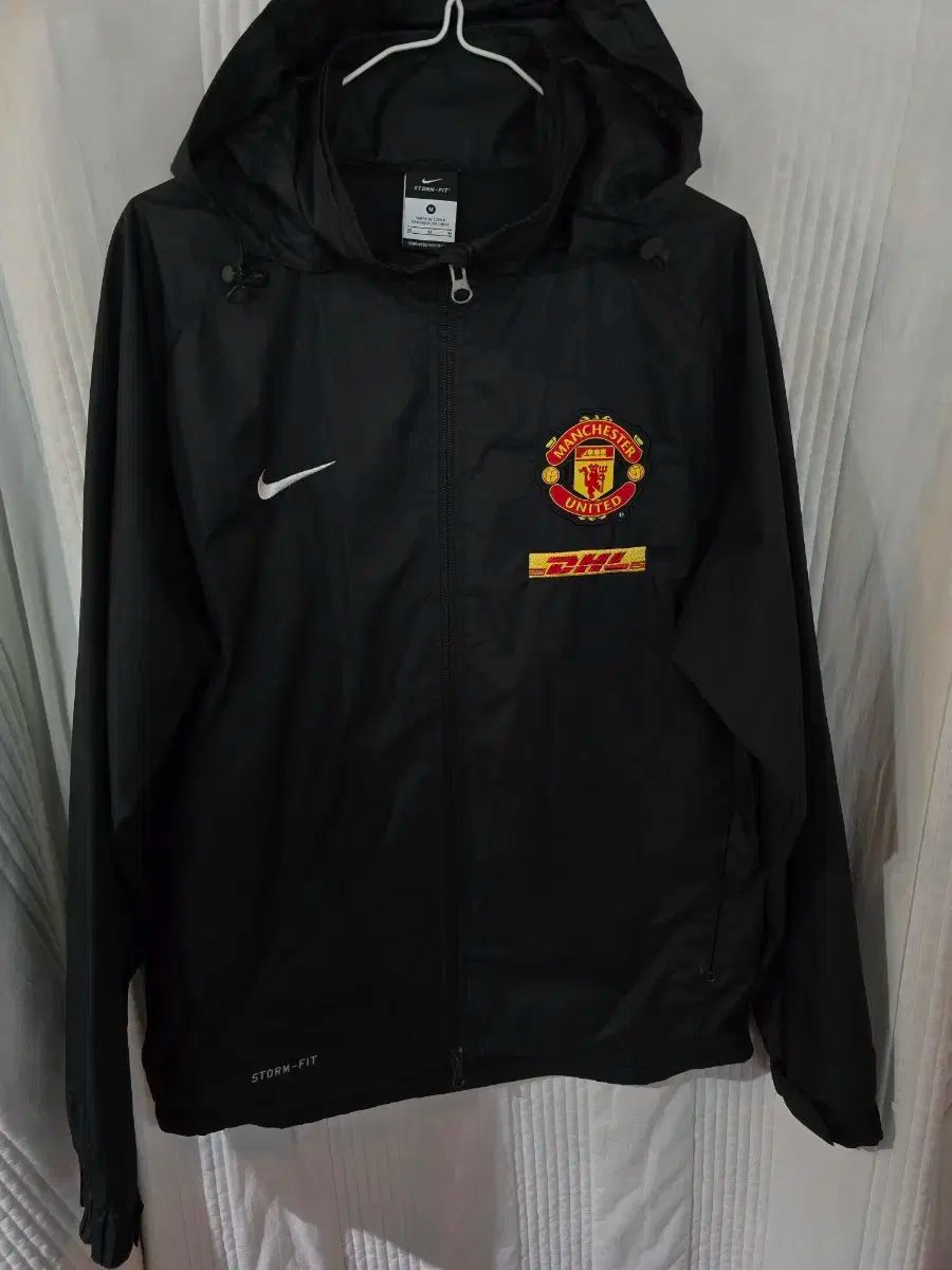 Nike マンチェスター・ユナイテッド ウィンドブレーカー M ナイキ マンチェスター・ユナイテッドFC DHL オーバーサイズ ウィンド