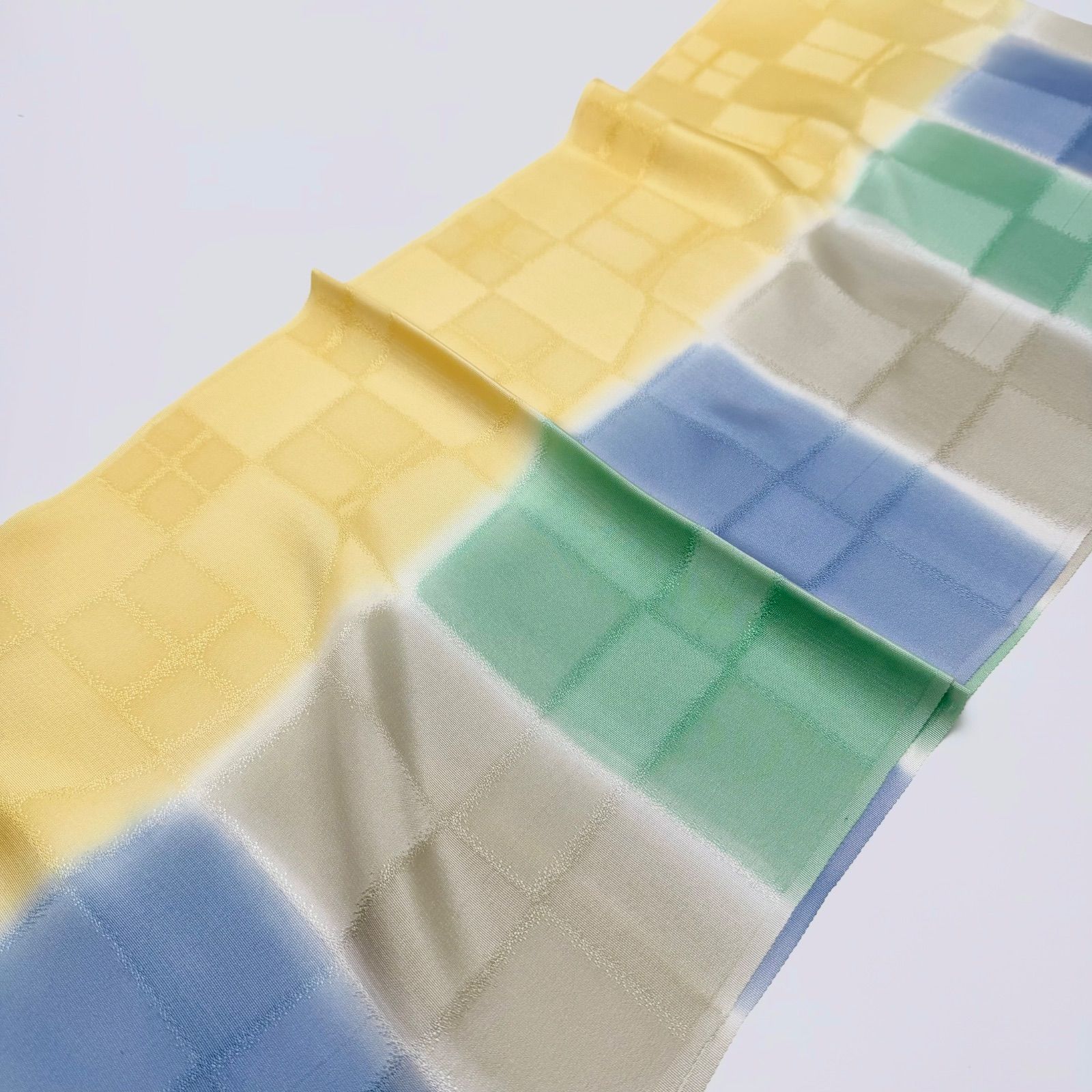 帯揚げ 渡敬 市松よろけ 立分ぼかし 0124