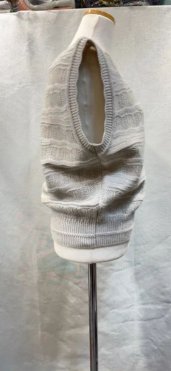 級 2021年HANDSOME レディース ニット ベスト 白 90