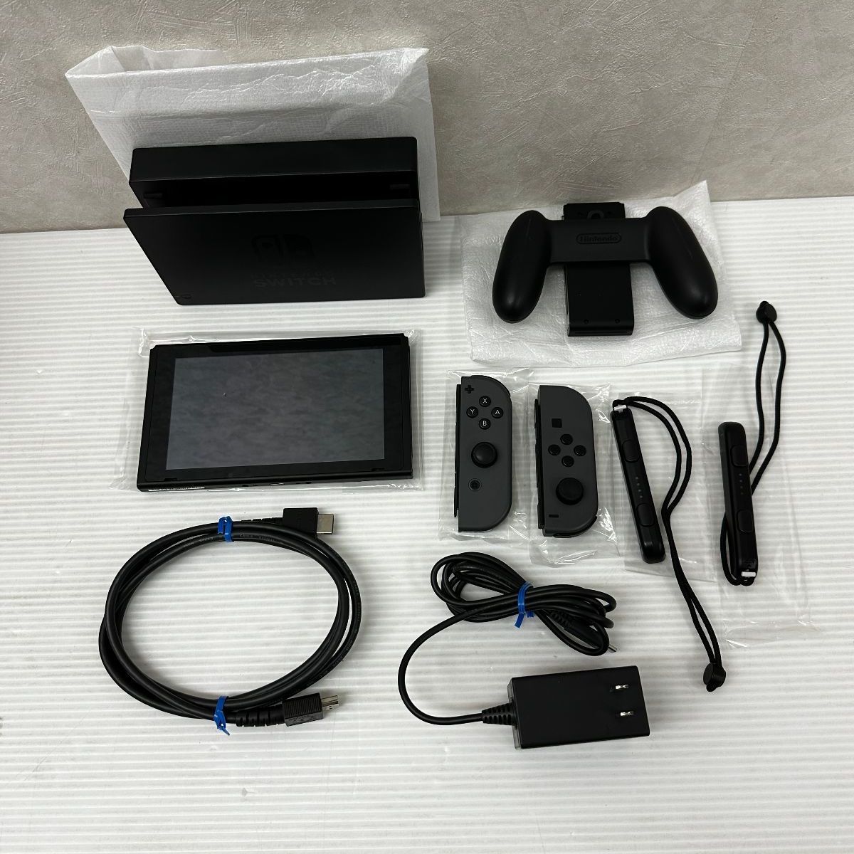 Nintendo Switch 本体 ジョイコン付き ジャンク Switch ジョイコン Joy-Con ジャンク｜Yahoo!フリマ（旧PayPayフリマ）