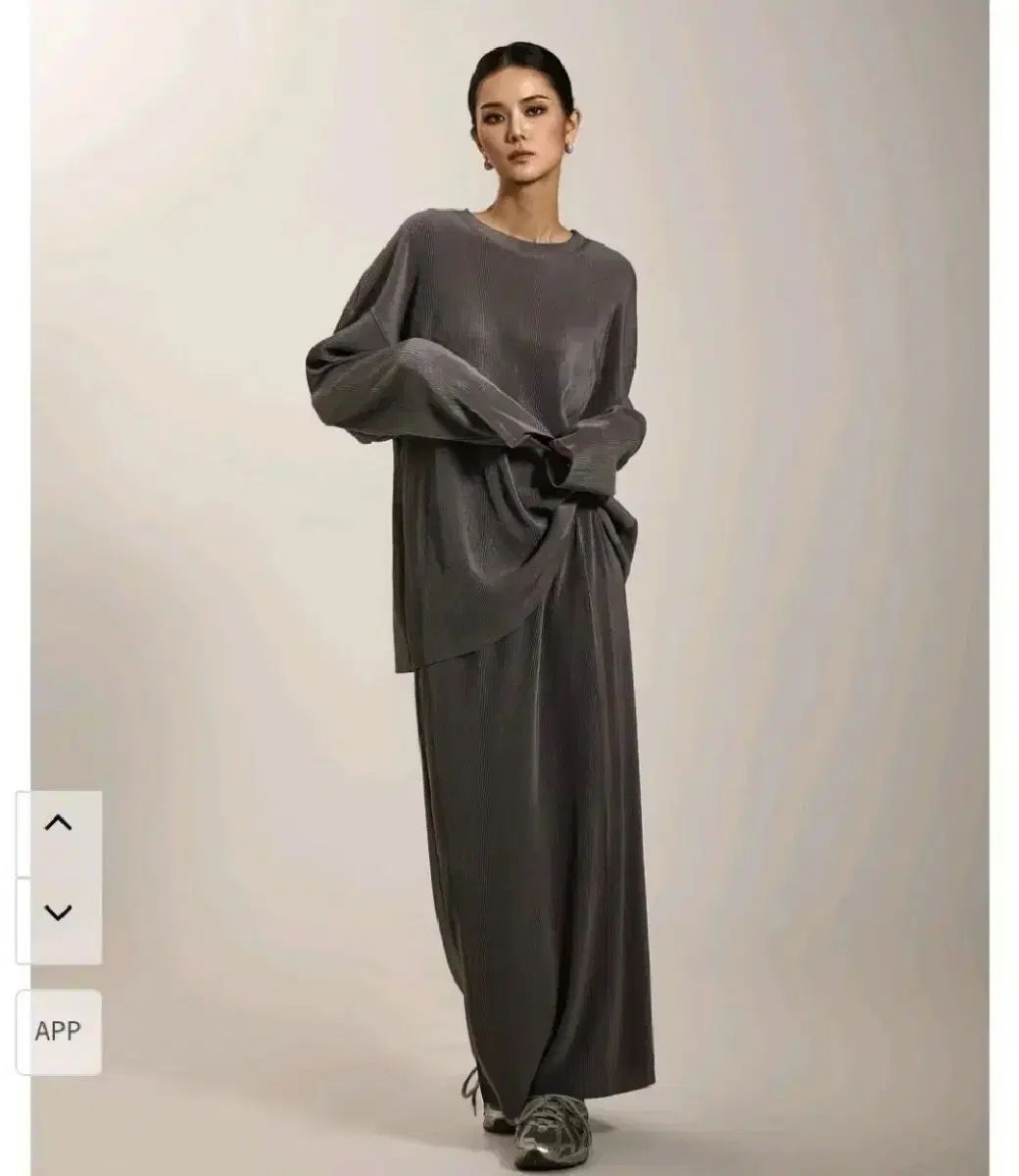 ディント プリーツ セットアップ - DARK GRAY