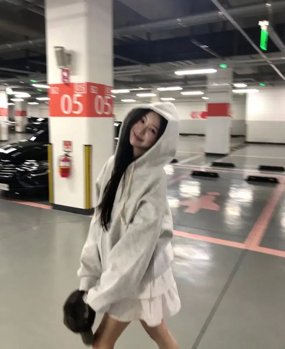 フィビアン ジャンジア フードジップアップ