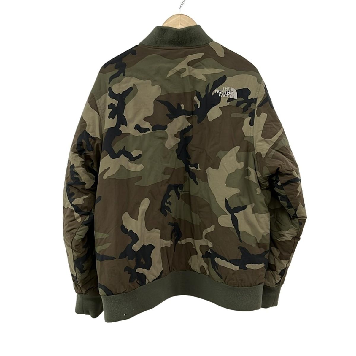 THE NORTH FACE ノースフェイス ブルゾン サイズL G L メンズ - ベージュ×カーキ×マルチ 長袖 中綿 迷彩柄 秋 冬