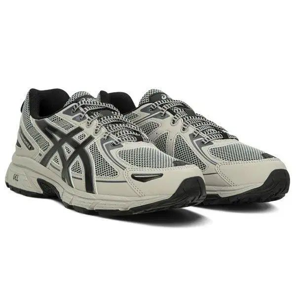 ランニングシューズ スニーカー