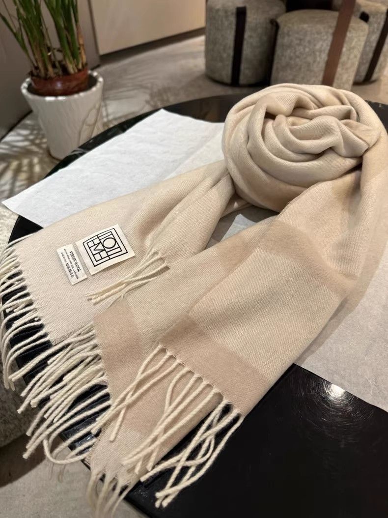 モノグラム ジャガード