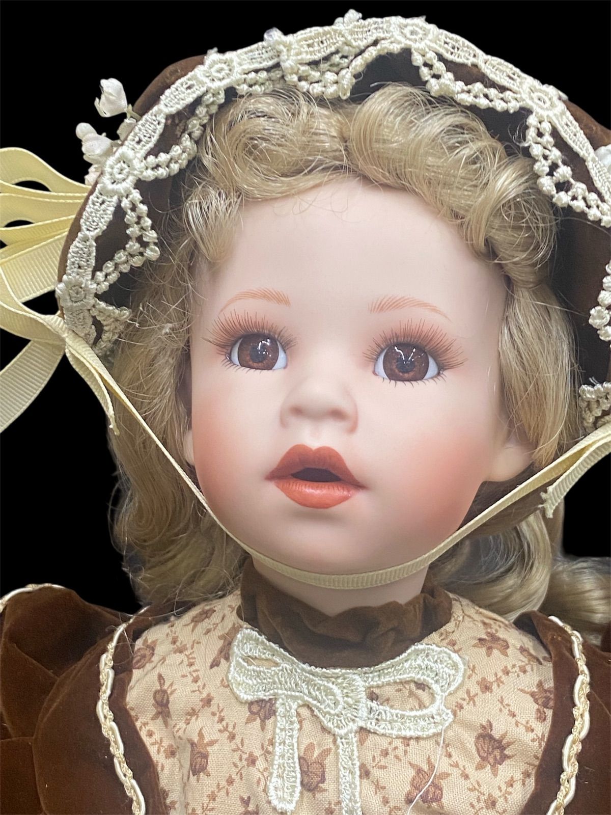 【極美品・箱入り長期保管品】Franklin Heirloom Dolls ビスクドール 豪華ベルベットドレス 45cm級
