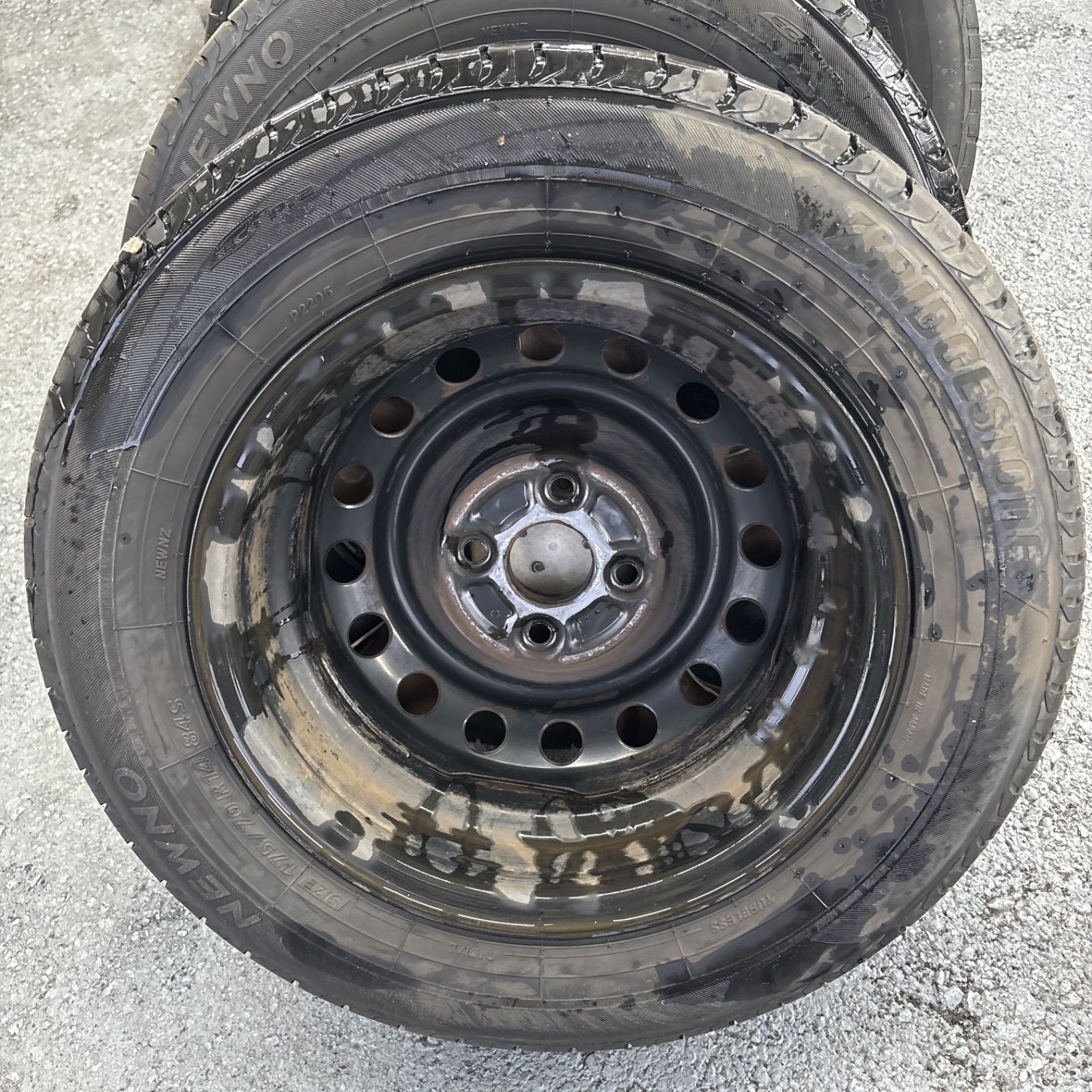  トヨタ シエンタ ホイールタイヤセット 175 70 R 14 ホイールキャップ付き 14インチ タイヤ ホイールセット