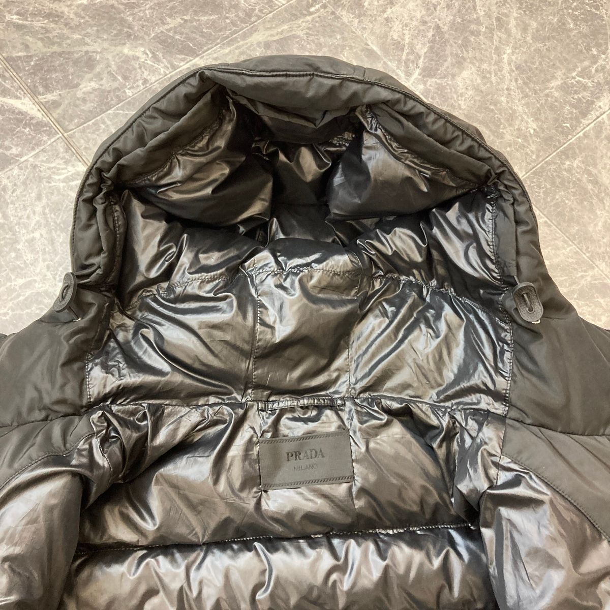 PRADA プラダ トライアングルロゴ ダウンジャケット SGH072 R232 1060 
