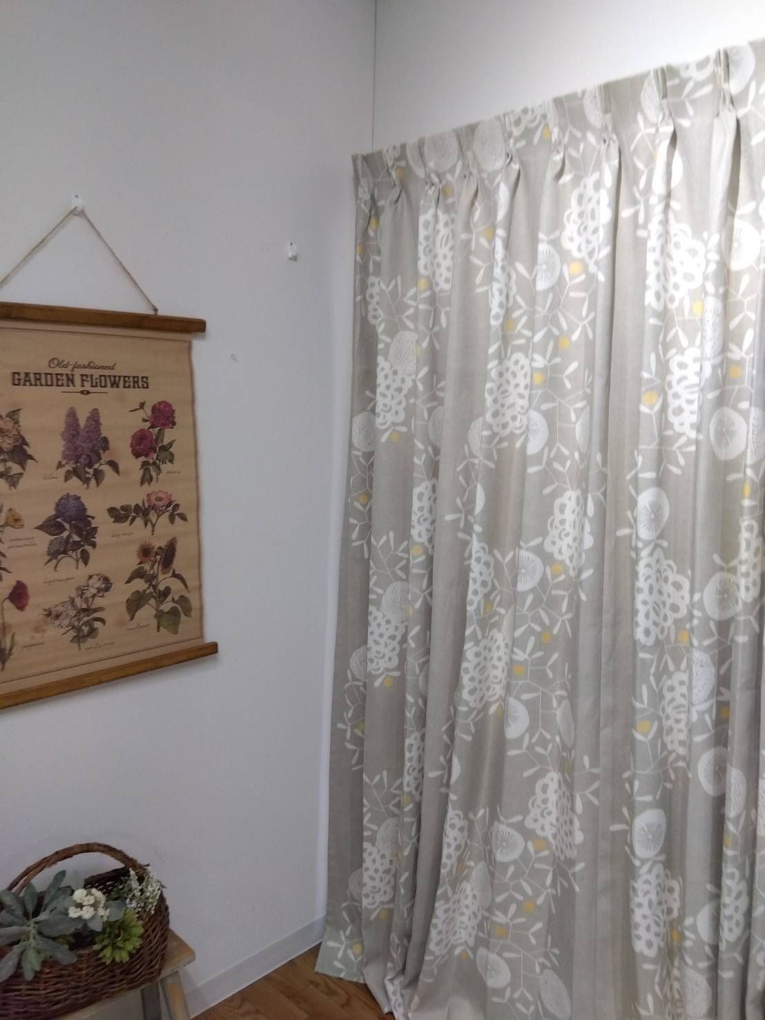 スミノエ DESIGN LIFE ハナカザリ グレー 幅192 cm×丈211㎝ 総丈