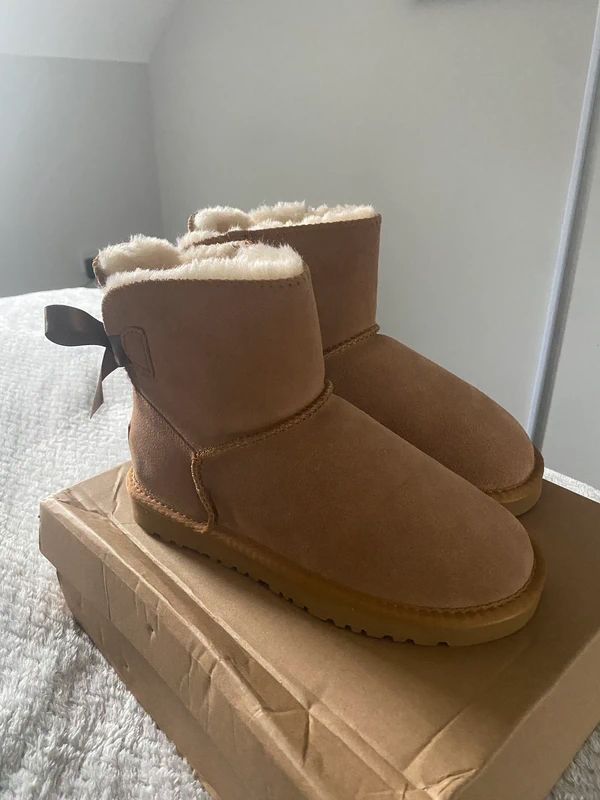 アグベイリー ボー ブーツ チェスナット ブラウン 230 mm