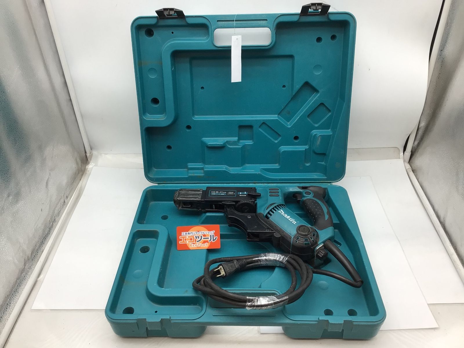 品】Makita/マキタ オートパックスクリュードライバ 6841