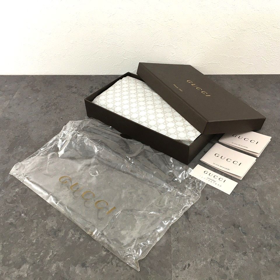 GUCCI ジップウォレット