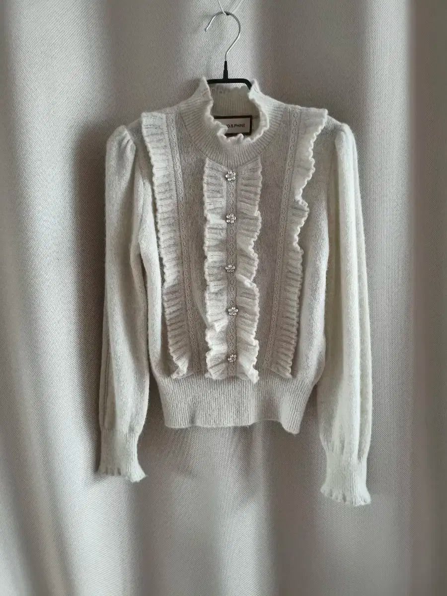 MOJO.S.PHINE モジョエスピン フリルブラウス 55