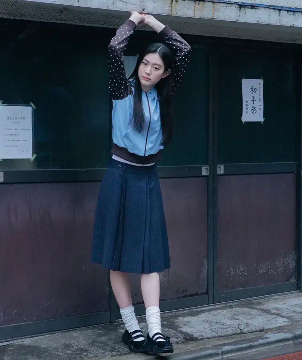 オーヘシオ ドット ジップアップフーディー