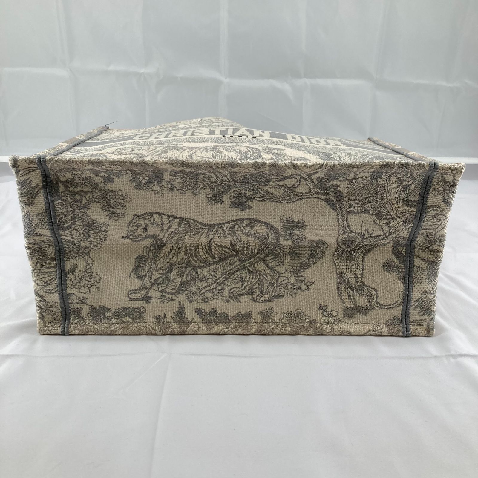 クリスチャンディオール ブックトート ミディアム トワルドゥジュイ グレー DIOR | Dior Book Tote バッグ ミディアム トワル ドゥ ジュイ