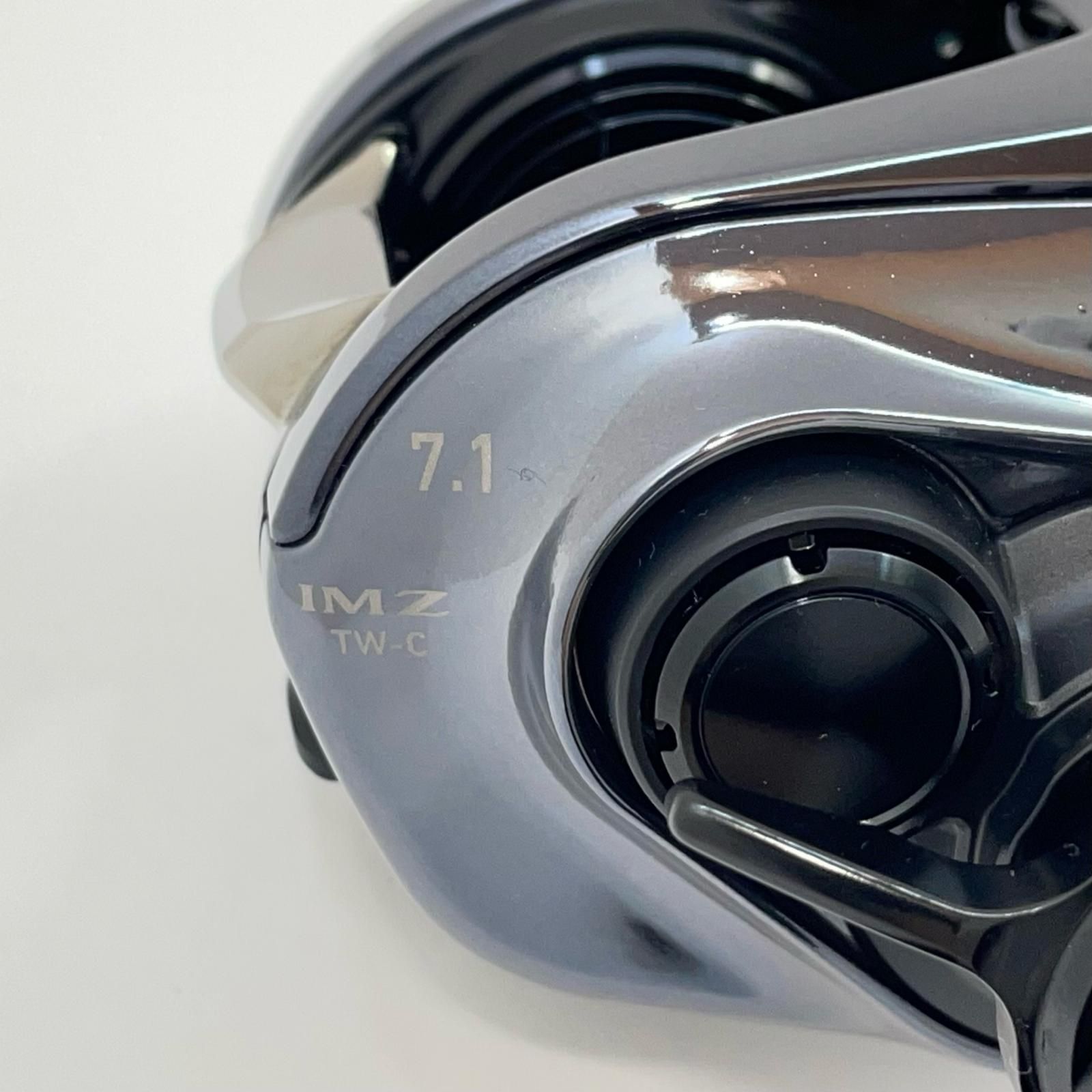 ベイトリール 右ハンドル