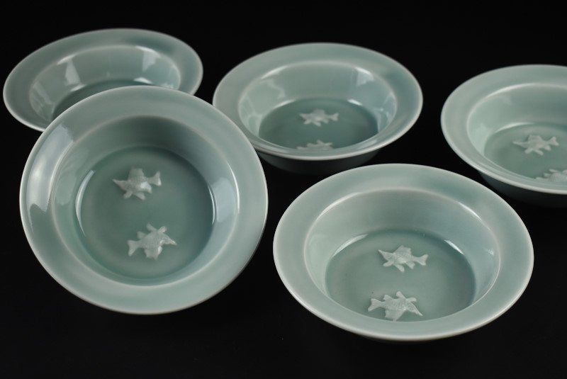 蔵A 4645 b 青磁双魚文 向付 五客 共箱