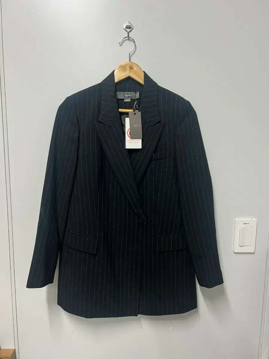 ヴェラウォン レディース ストライプ ブレーザー 66