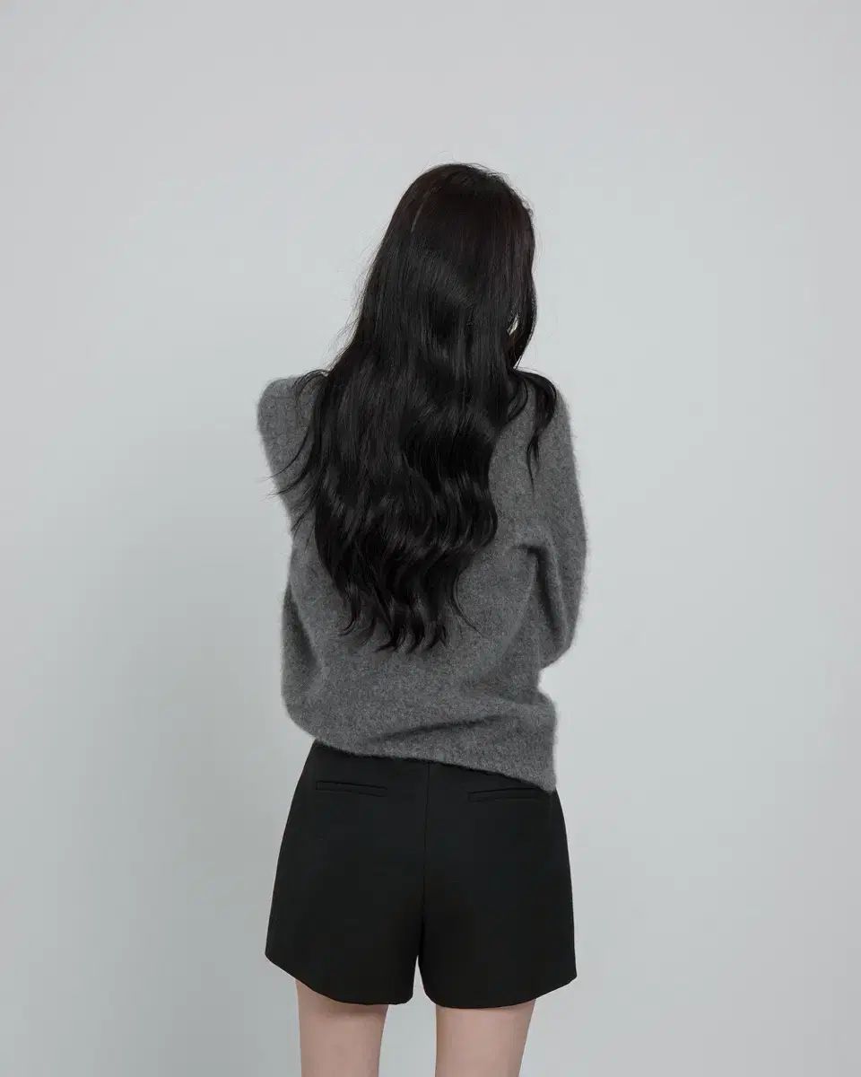 私は花アイオネ ロングヘア ウール カシミア クルーネック ニット チャコール