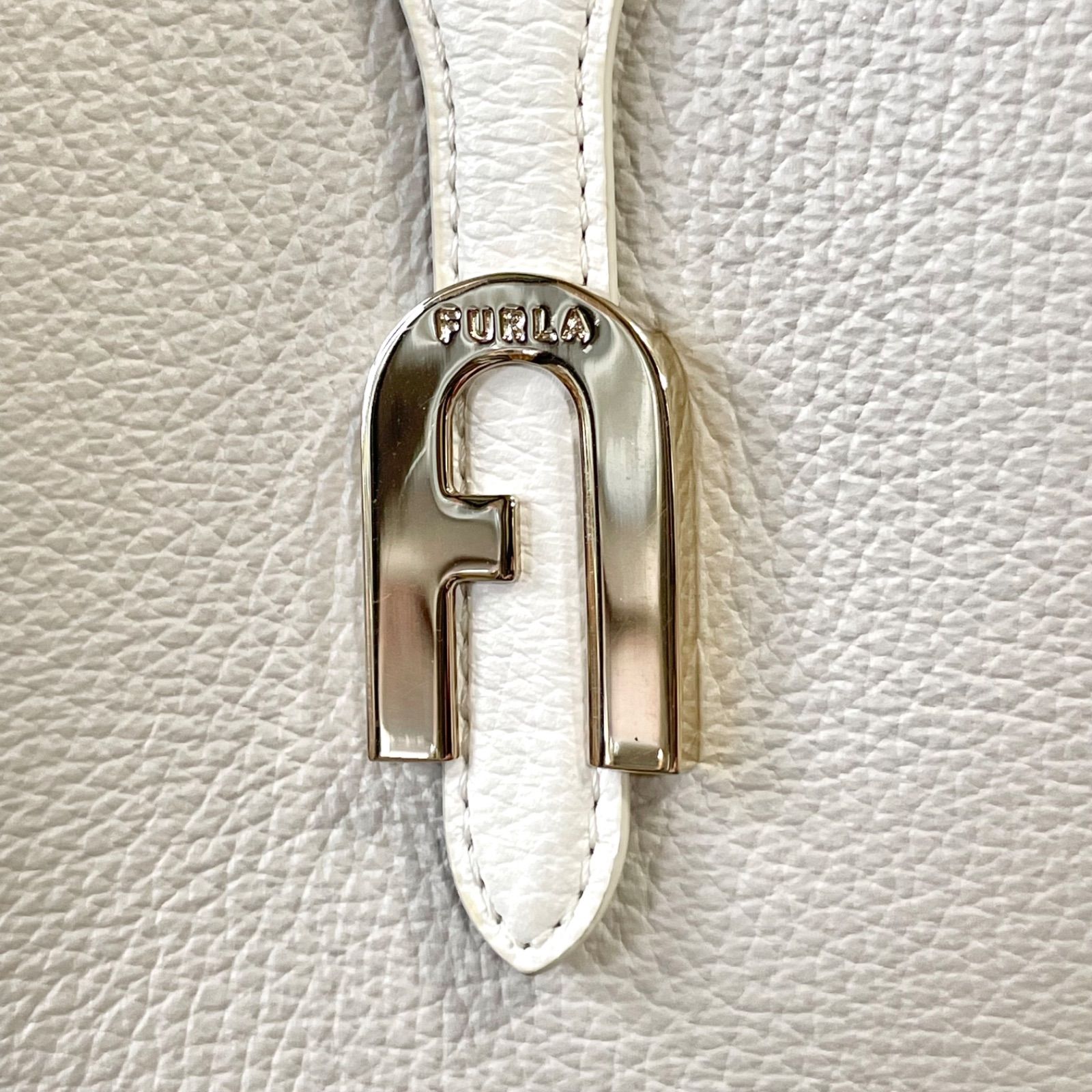 【極美品】フルラ ソフィア トートバッグ レザー アーチロゴ 手提げ ベージュ Amazon | [フルラ] トートバッグ ソフィア ベージュ ピンク レディース