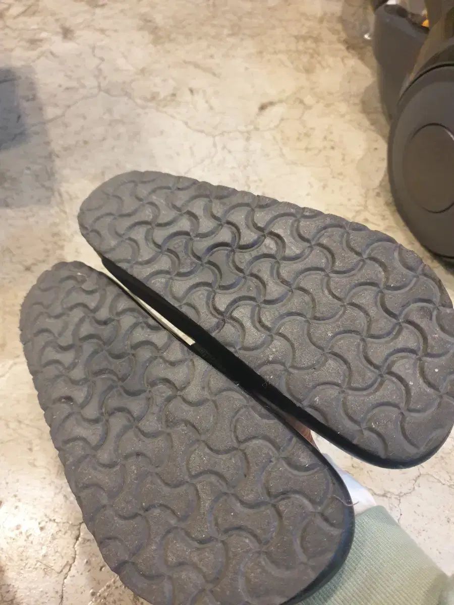 ビルケンシュトック ボス ブラック ミュール スリッパ 36サイズ