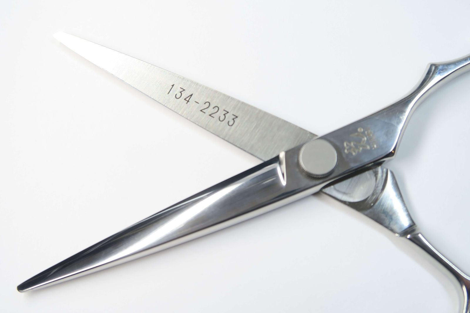 Bランク【光シザー HIKARI ヒカリ】 E-6 シザー 美容師・理容師 6.2