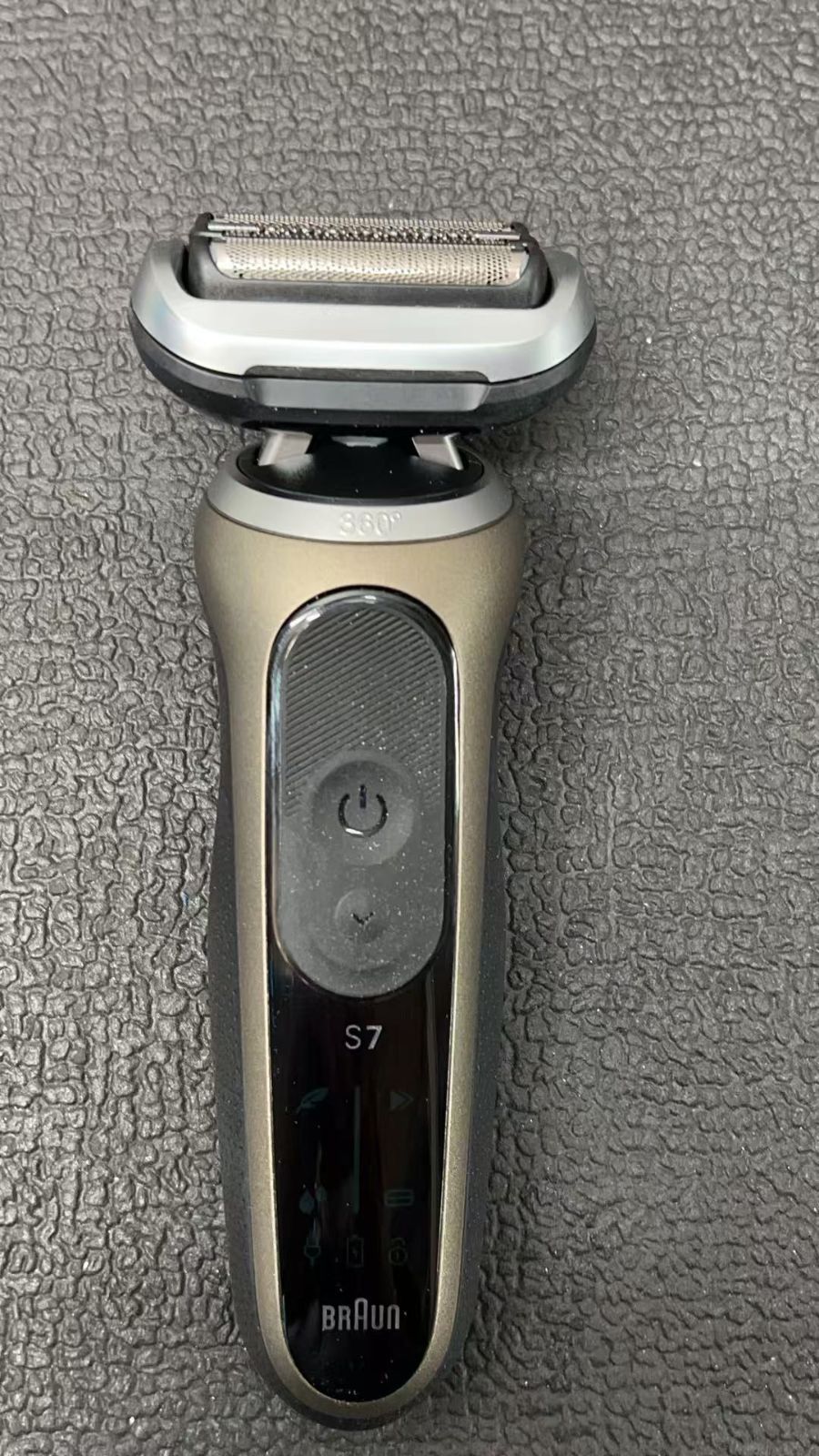 ブラウン 電気シェーバー シリーズ7 72-C1500s **4418103 - メルカリ