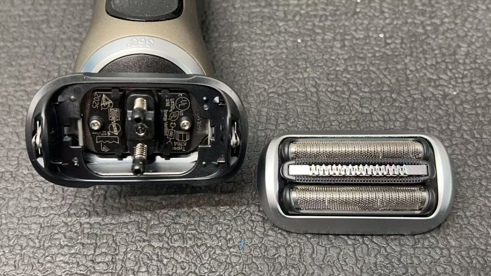 ブラウン 電気シェーバー シリーズ7 72-C1500s **4418103 - メルカリ