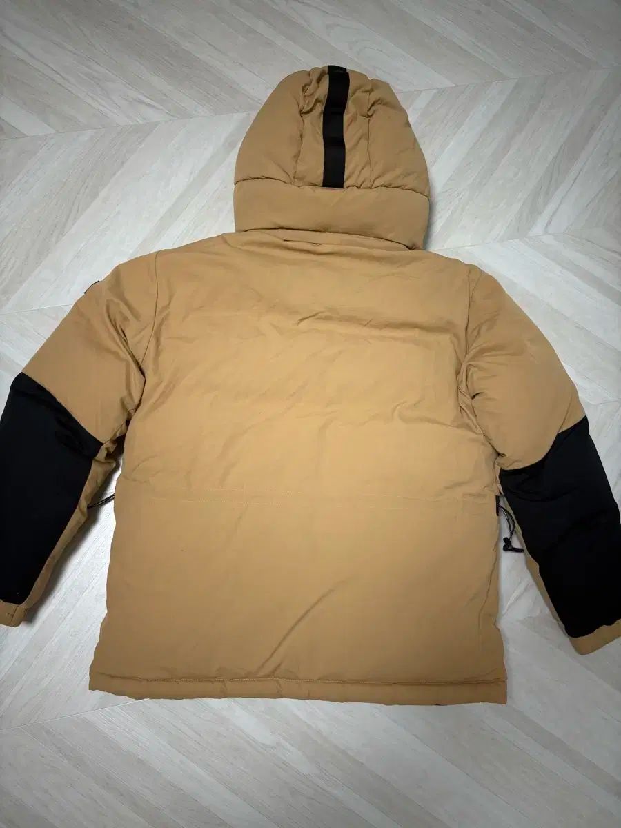 リバーシブルダウン ベージュ