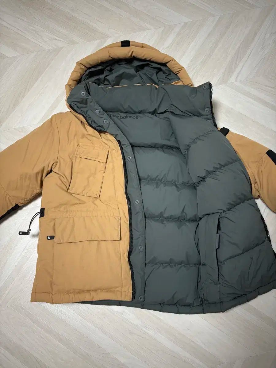 リバーシブルダウン ベージュ