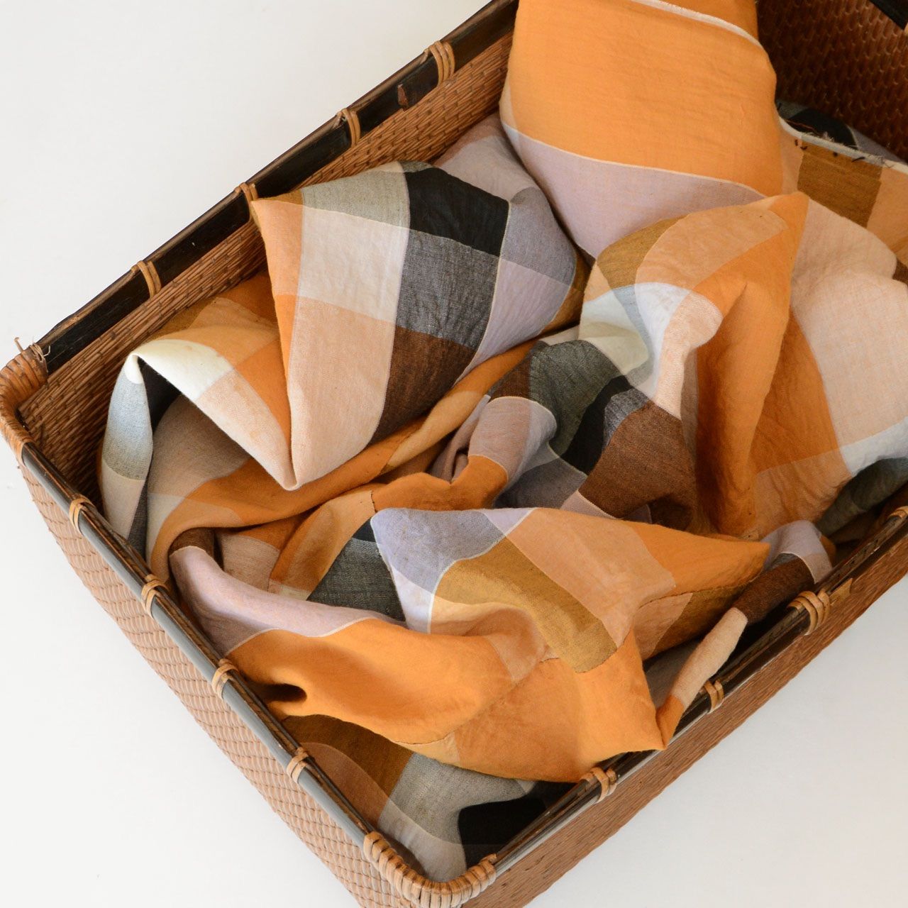 古布 布団皮 木綿 格子模様 昭和中期 – 山吹色 ジャパンヴィンテージ