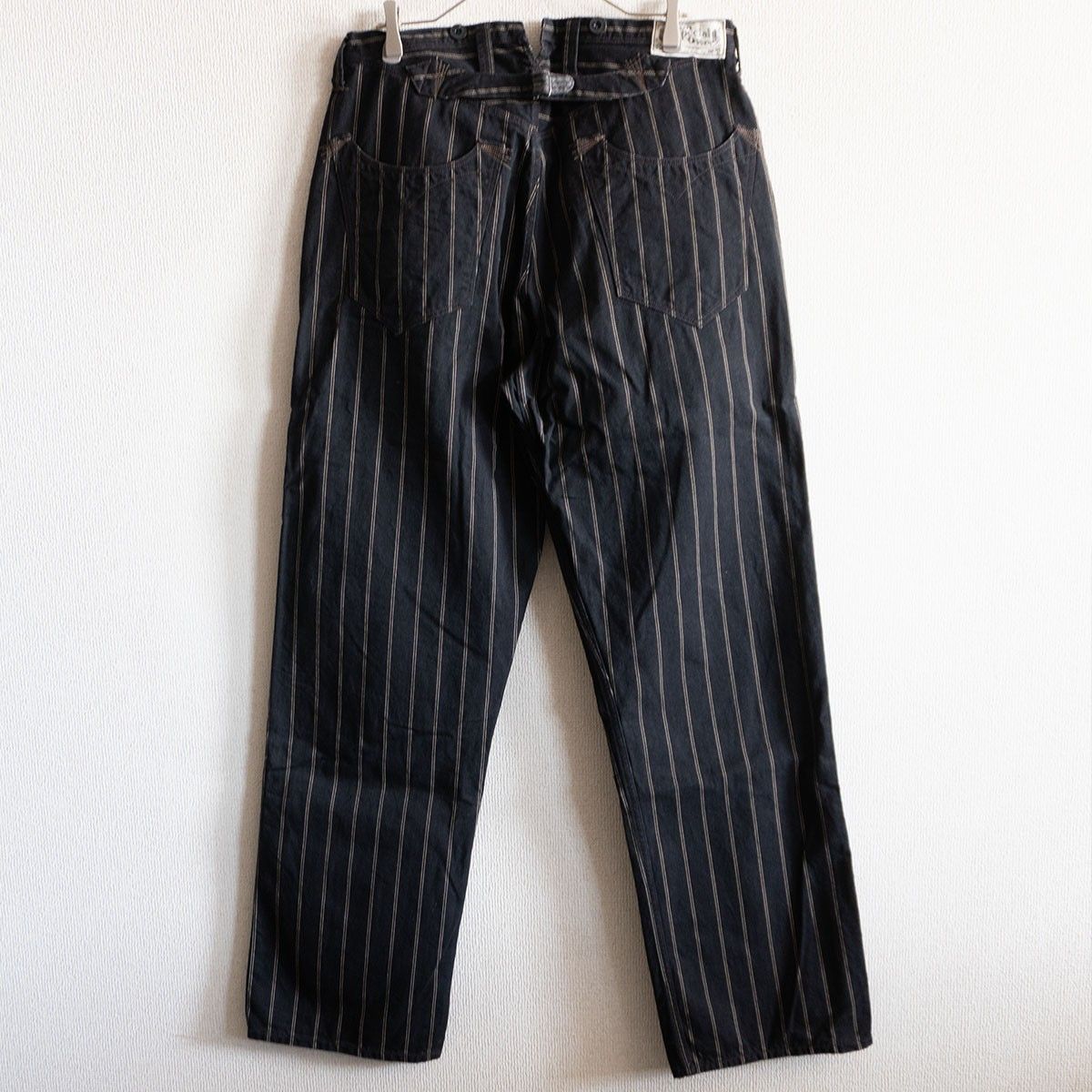 フリーホイーラーズ レア物 ブレーキマンパンツ 粒状黒乱れ線 34 股下80 フリーホイーラーズ レア物 ブレーキマンパンツ 粒状黒乱れ線 34 股下80